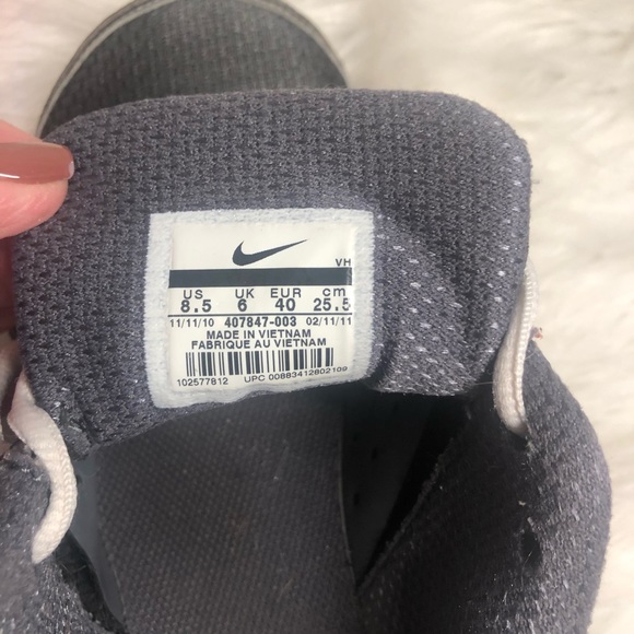 Nike Running Shoes Size 8.5 - Picture 5 of 5